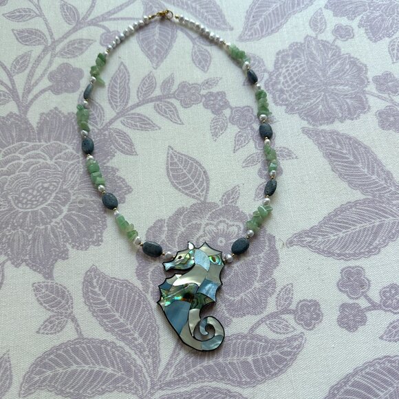 VTG Lee Sands Seahorse Abalone Pearl Semi-precious stones Necklace - Picture 2 of 6